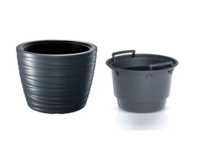 Maceta Baja Con Deposito 22L Maze De Plastico En Color Antracita 37,5 (Largo) X 37,5 vasto X 27,9 (Alto) Cm