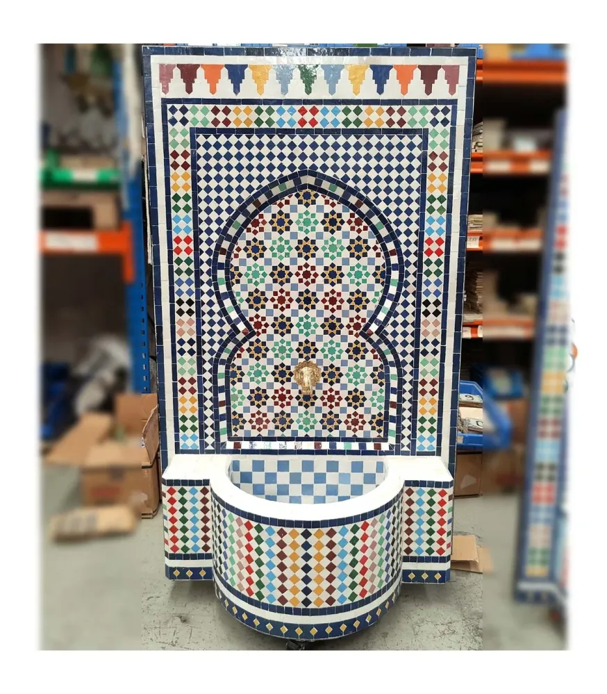 Fuente de Terraza o Jardín Mosaico Morisco de Azulejo Zellige Andalusí - Modelo Al karawi Kabir con Control de Flujo