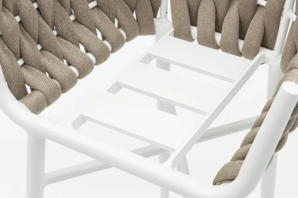 Manga Protectora para Rosales Sillón para barra de bar Meridian aluminio blanco cuerda greige y textil greige