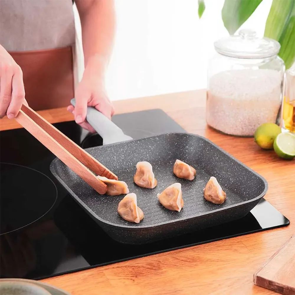 Sartén grill Cecotec Polka Selecto 28 Grill Wood&Rock forma cuadrada negro 28 cm con Boquilla Ajustable