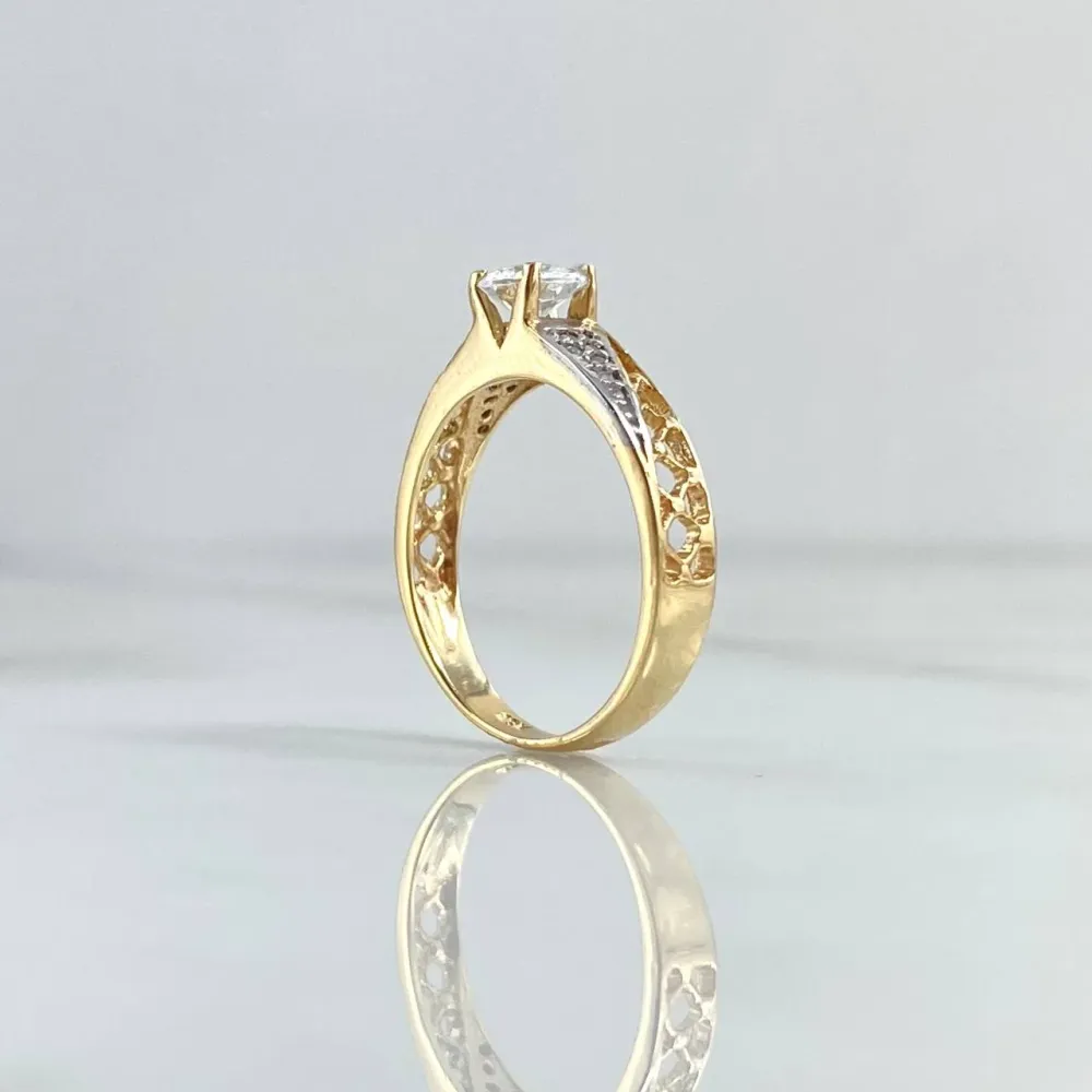 Anillo Solitario Destello Enmallado 2.7gr / T5 1/4 / Circones Blancos Dos Oros Amarillo Blanco 18K