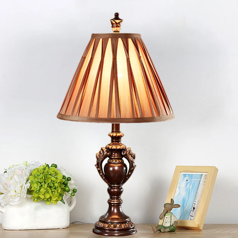 Lámpara de mesita de noche para sala de estar con forma cónica marrón de estilo antiguo con luz de mesa de tela de 23 "/ 2...