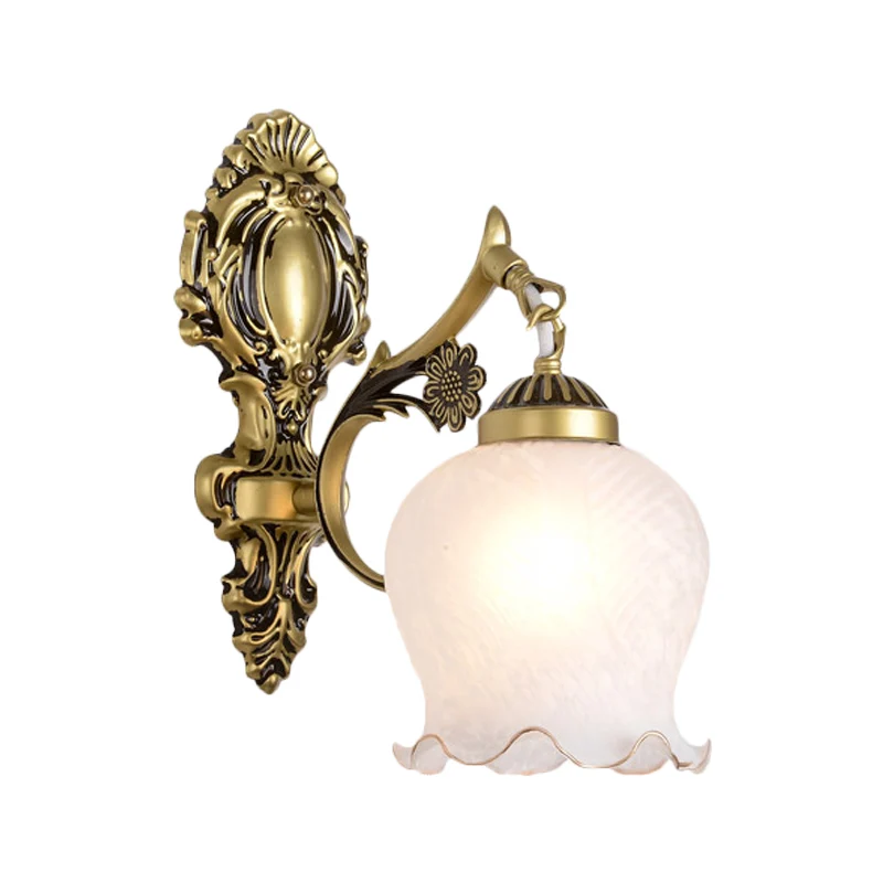 Lámpara de pared de cristal ópalo de 1/2 cabeza con iluminación de montaje en pared de flores envejecidas, accesorio en br...