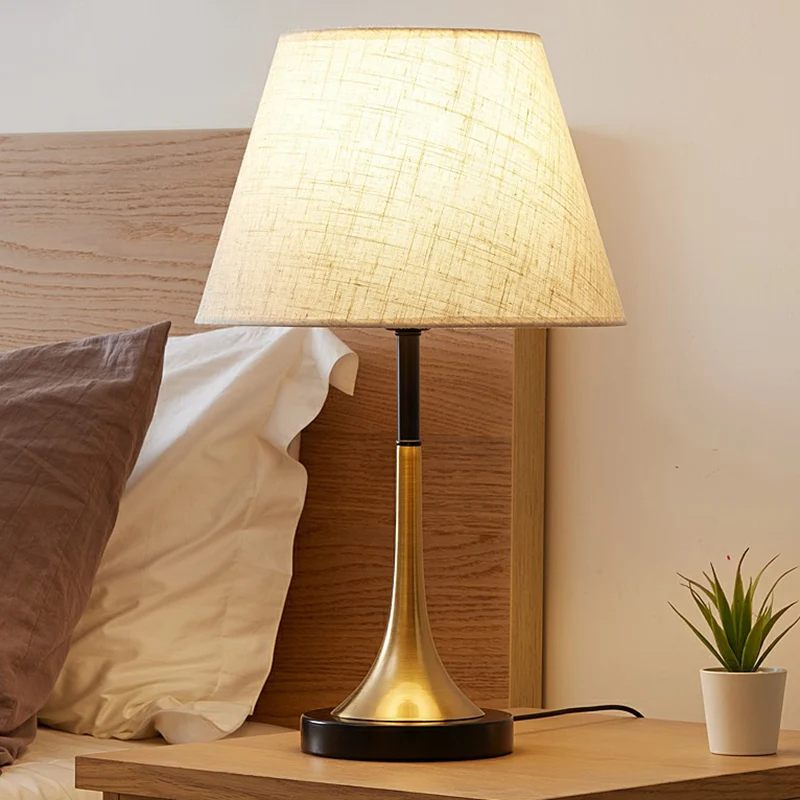 Sistema de Jardín Vertical Modular Lámpara de mesa Simplicity Empire Shade de tela, 1 bombilla, iluminación nocturna para...