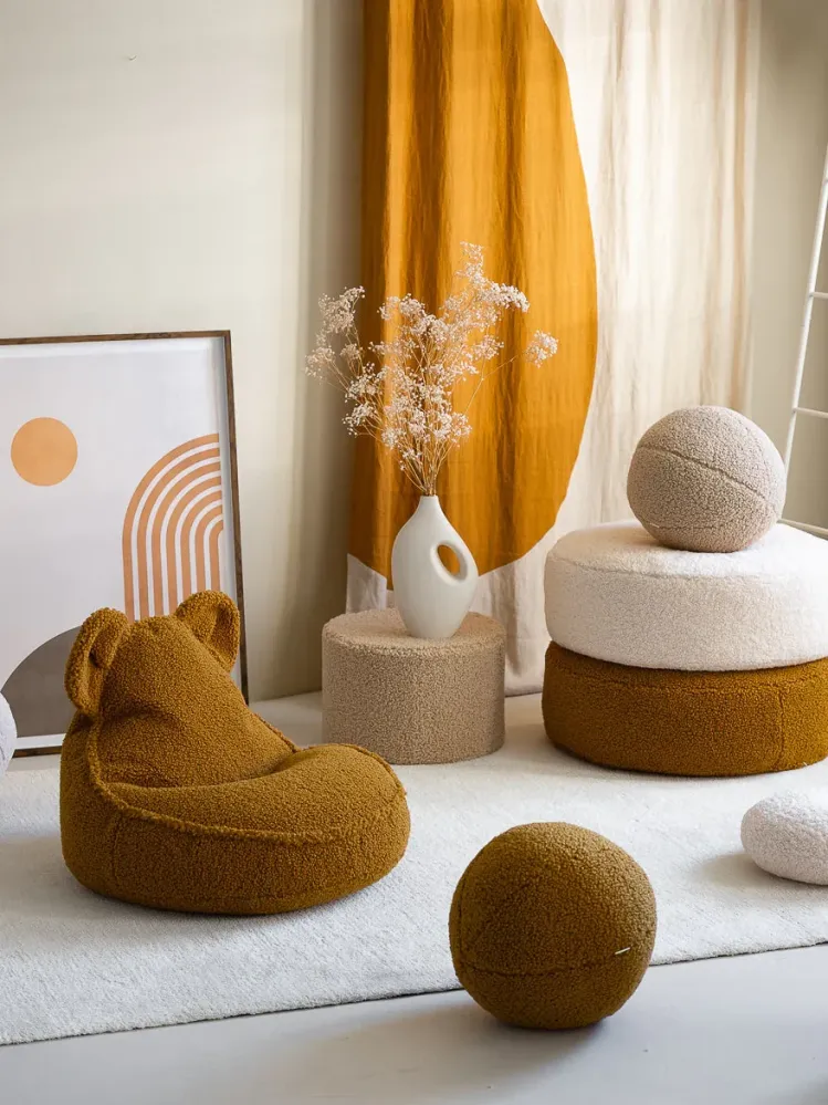 Aceráceo Ball Cushion