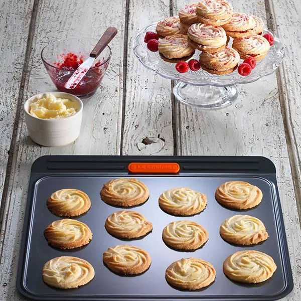 Le Creuset Non-Stick Tray Fácil Montaje