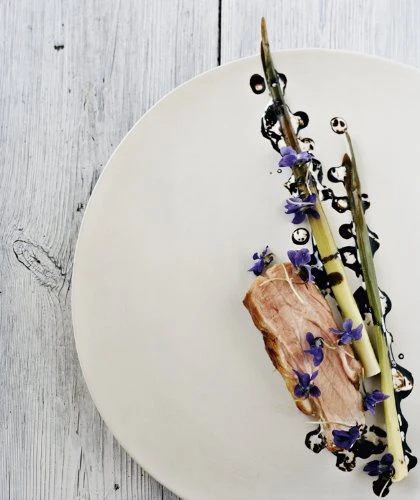 Carbón Noma: Time and Place Nordic Cuisine (Inglés)