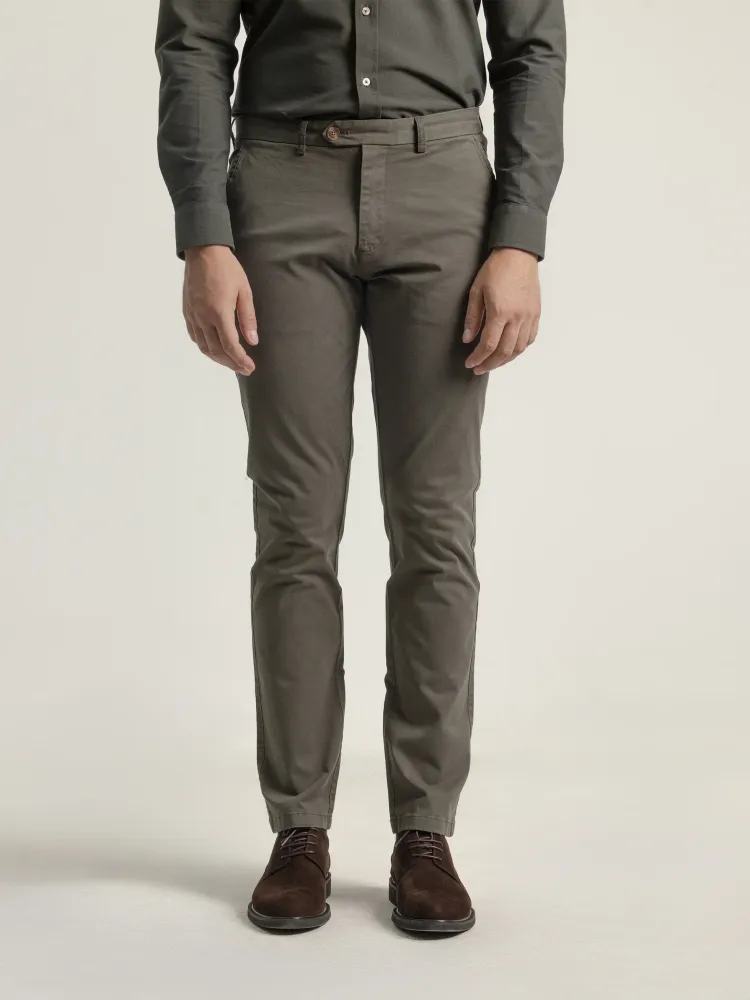 Exterior PANTALON CHINO TWILL VERDE BOSQUE