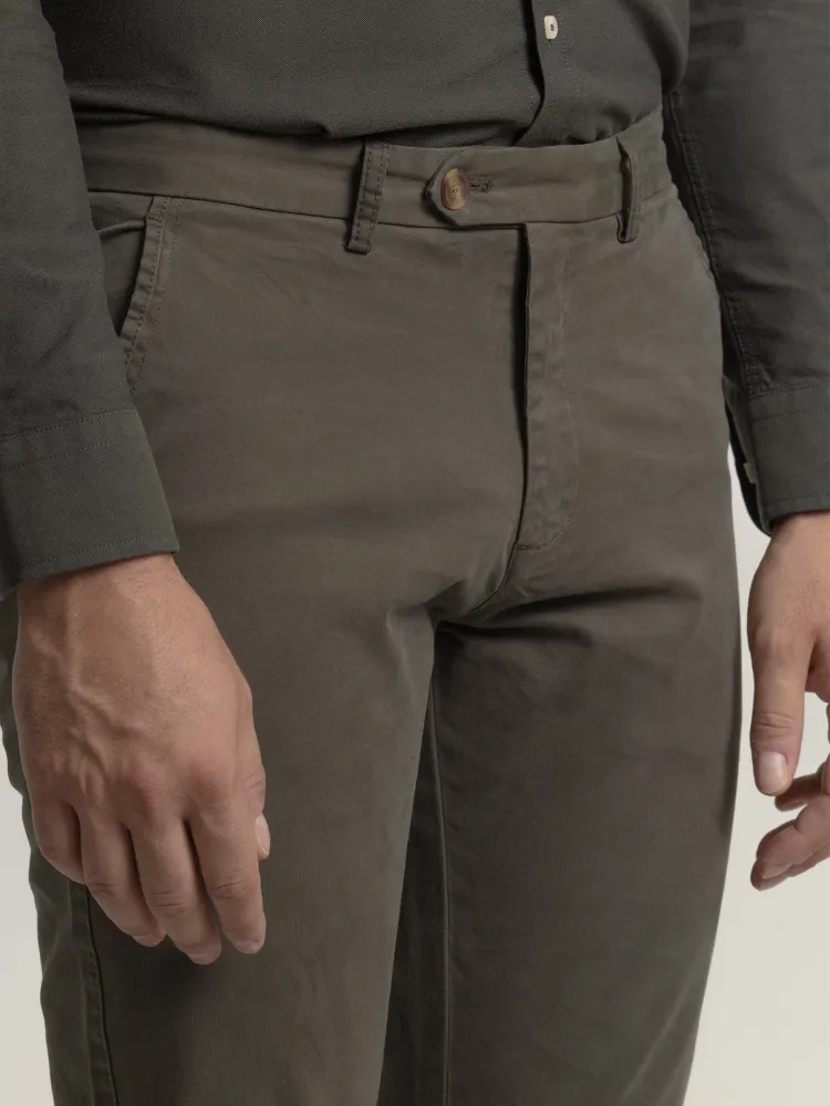 Exterior PANTALON CHINO TWILL VERDE BOSQUE