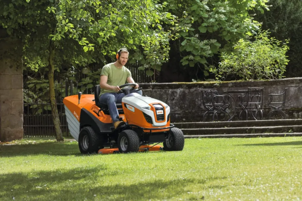 TRACTOR CORTACÉSPED RT 6127 ZL