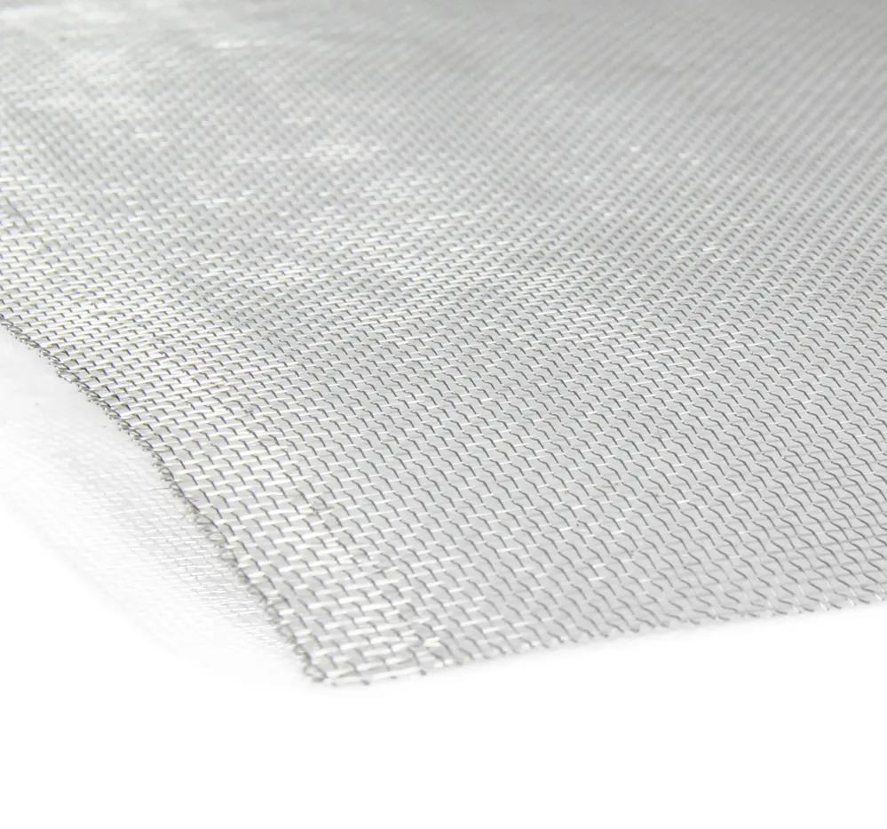 Malla mosquitera de aluminio en rollo - 1.40 x 30 m con Sistema de Corte Mulching