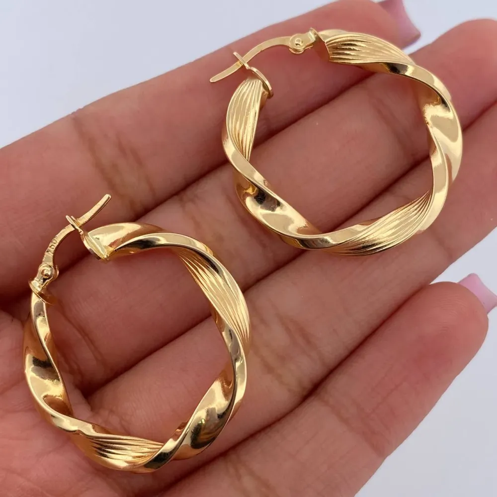 Acolchado de Corteza Candongas Nico 3.95gr / 3.1cm / Rayadas Entorchadas Oro Amarillo 18K &