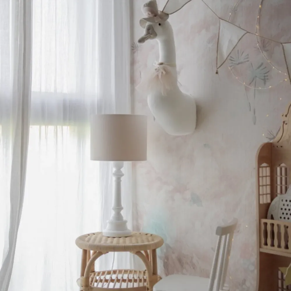 Peluche de pared Gansa Grace Fácil Instalación
