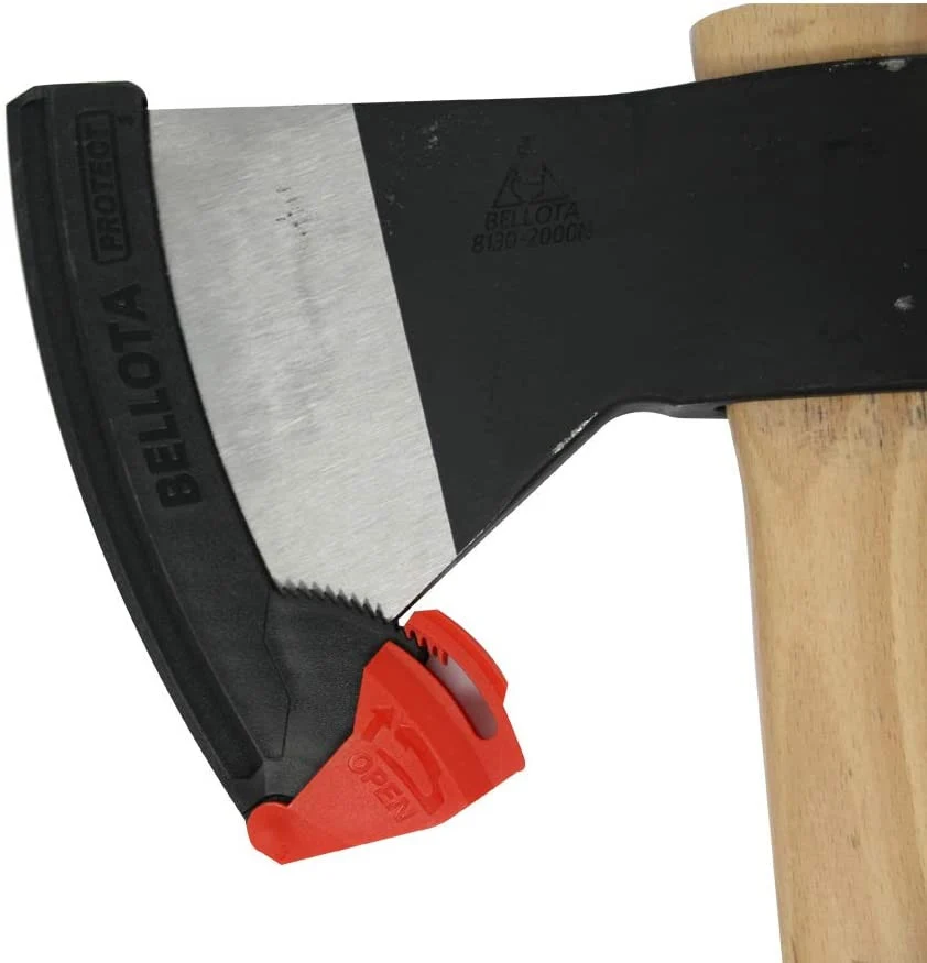 Cultivador de Mano de 3 Dientes Hacha vizcaina con mango de Madera Bellota 81301200N