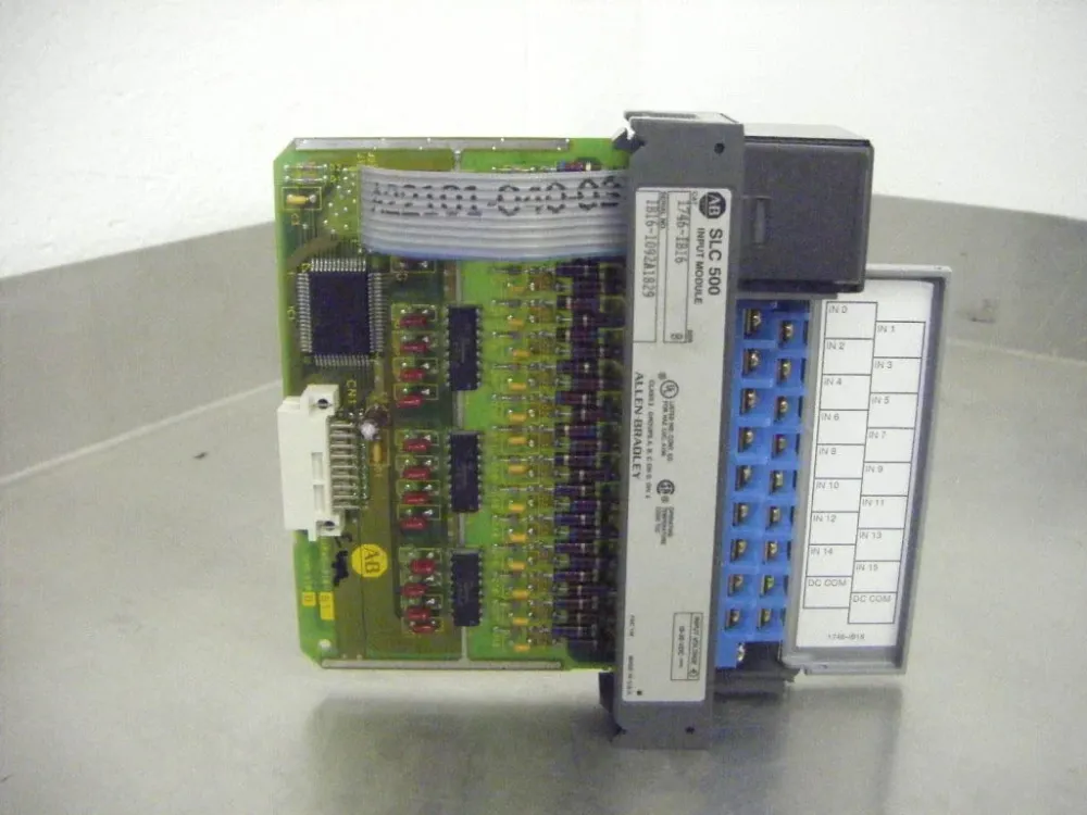 Módulo de entrada Allen-Bradley SLC 500