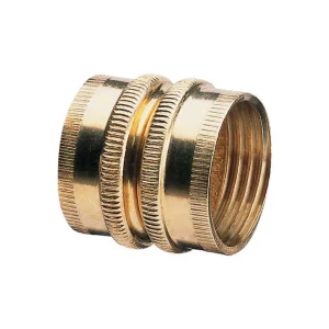Conector de manguera giratorio hembra con rosca de latón de 3/4 pulg. de Gilmour