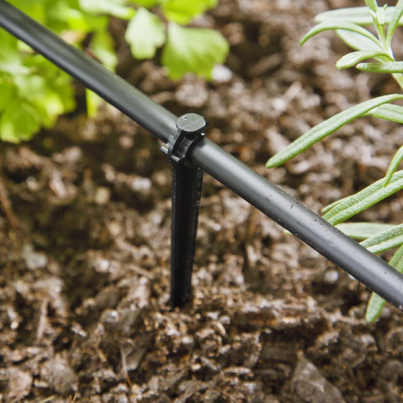 Raindrip para tuberí de riego por goteo de 1/4 pulg. Estaca de tuberí de 4 pulg. de alto, paquete de 50