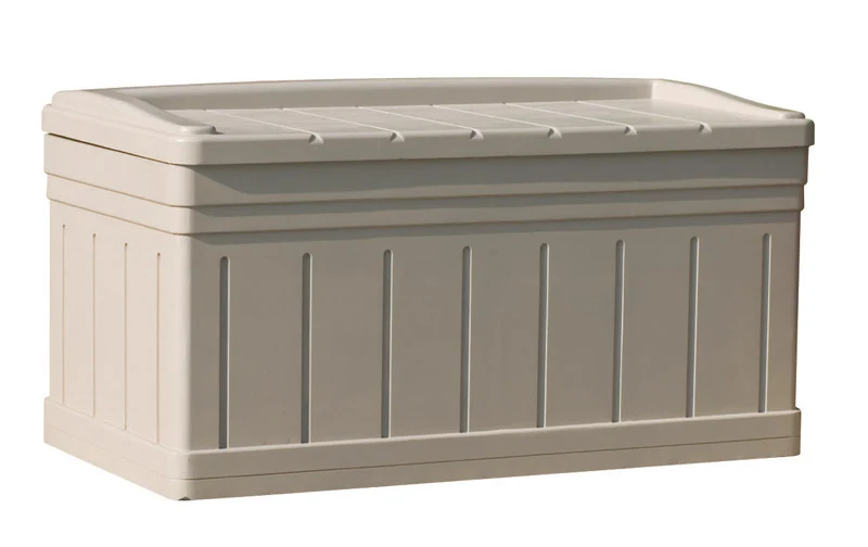 Caja de plástico beige Suncast con capacidad de 129 galones, 28 pulgadas de alto x 53 pulgadas de ancho x 29 pulgadas de p...