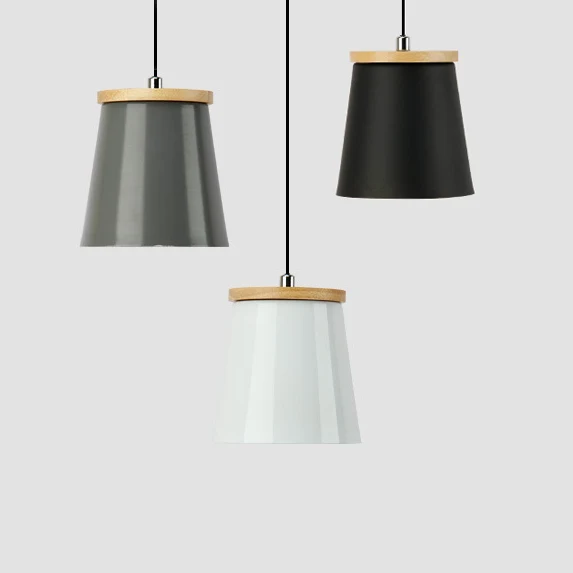 Lámpara colgante de estilo nórdico con sombra cónica, lámpara colgante de metálico para pasillo y balcón Negro