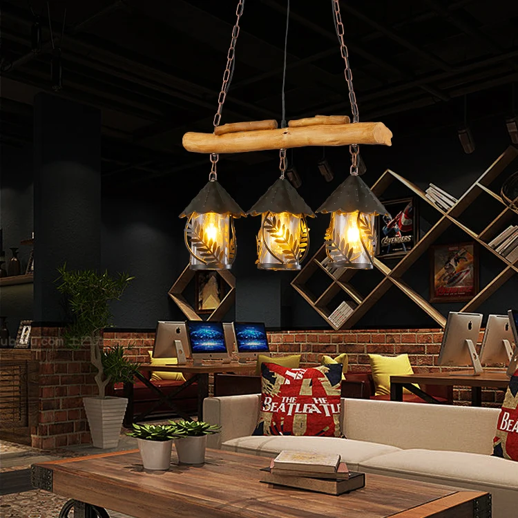 Illuminazione isola con lanterna con design foglie e lampada sospensione 3 teste metallo rustico con trave legno con Siste...