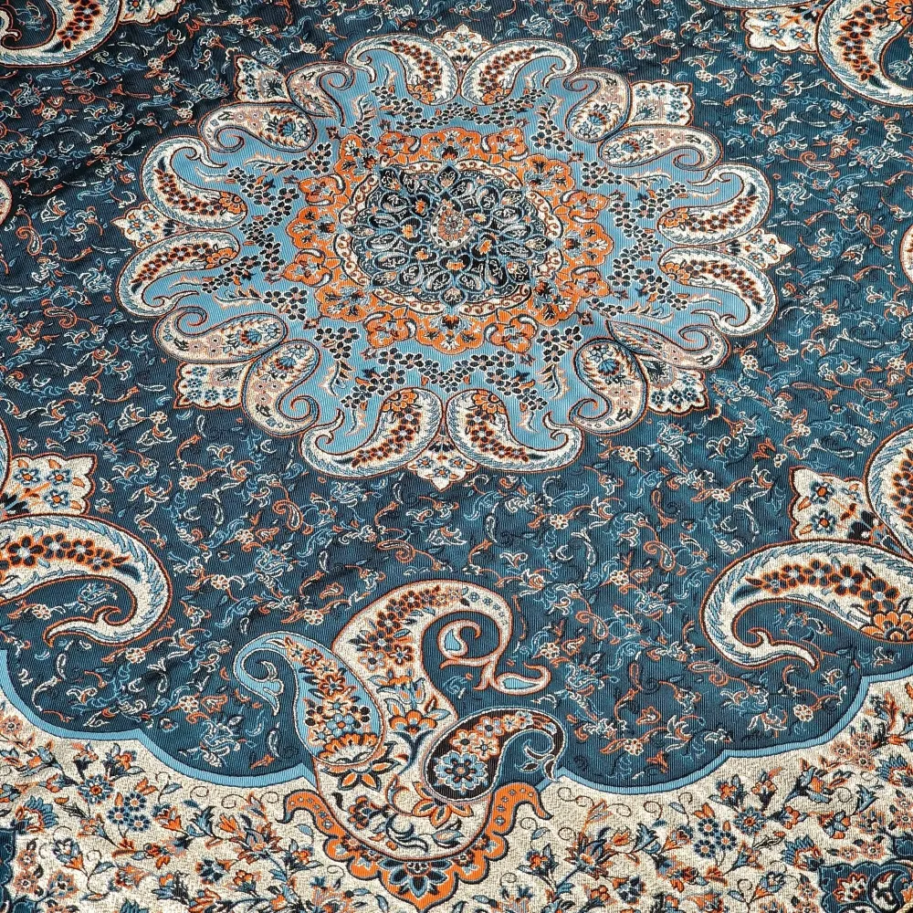 Hermoso mantel decorativo de "termeh" producido en viscosa (seda artificial) y poliéster, un regalo exclusivo del arte per...