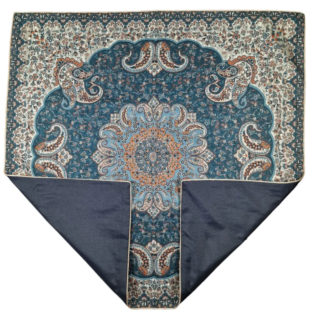Hermoso mantel decorativo de "termeh" producido en viscosa (seda artificial) y poliéster, un regalo exclusivo del arte per...
