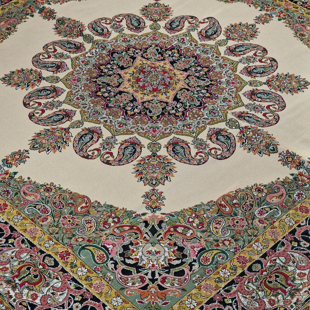 Lujoso mantel decorativo "termeh" creado en viscosa (seda artificial) y poliéster, un regalo exclusivo del arte persa para...