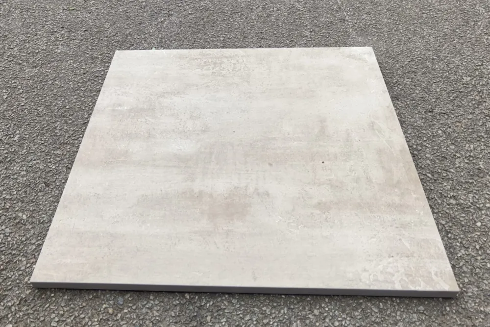 Carrelage extérieur grès cérame rectifié structuré couleur sable - gamme Matic ref L169 - 60x60cm - Ep= 20mm - Novoceram