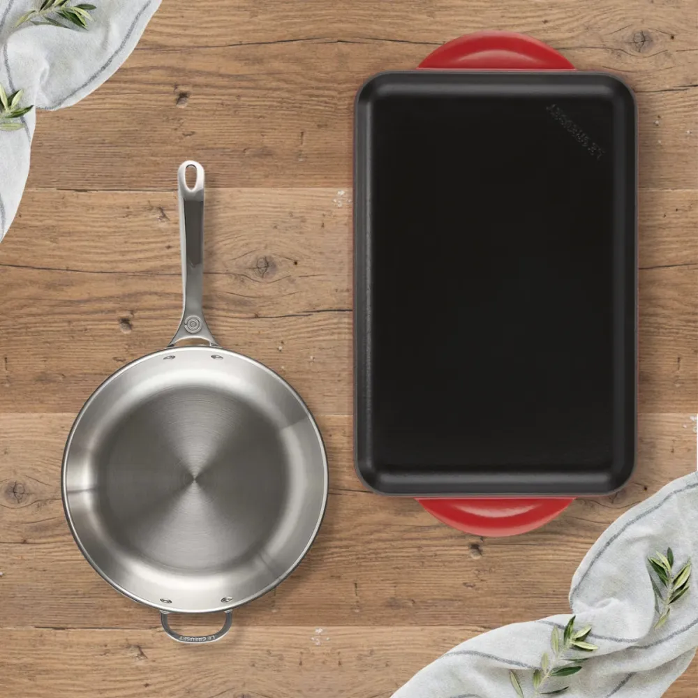 Le Creuset iron grill and stainless inoxidable frying pan pack