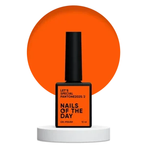 NAILSOFTHEDAY Let’s special Pantone2025/2 — esmalte semipermanente nar