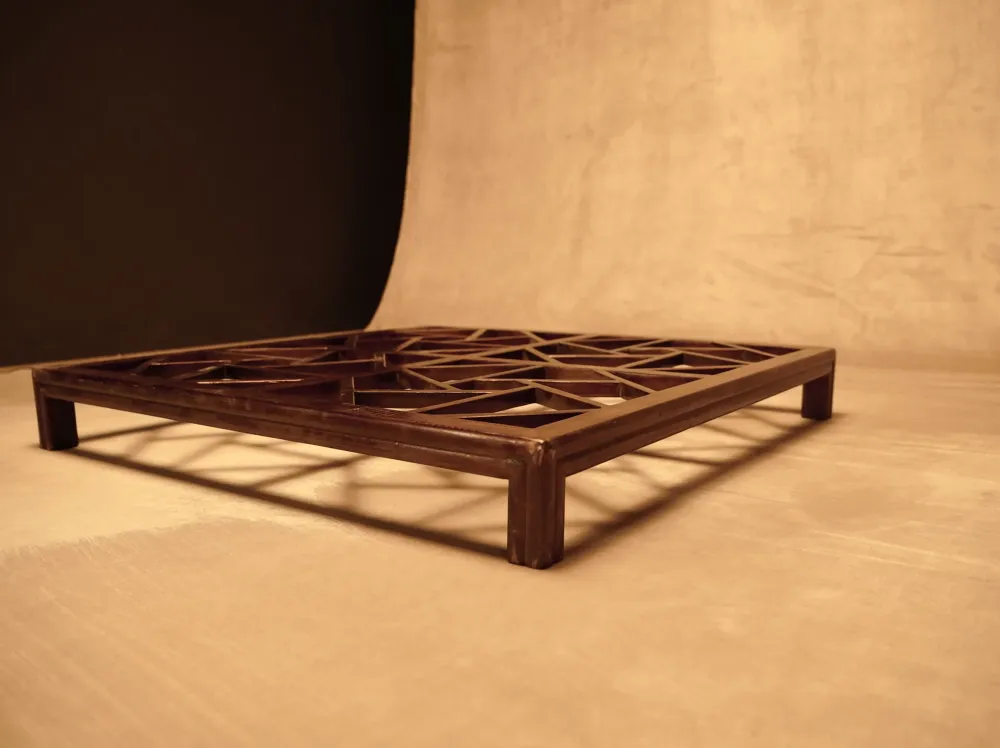 Mesa de centro antigua oriental en madera de Olmo lacado Dimensiones 150x90x75 cm