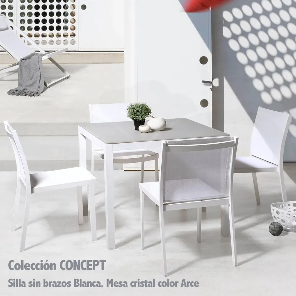 Mesa de comedor Adin 90*90 cm aluminio blanco y cristal gris obvio en Color Negro Mate