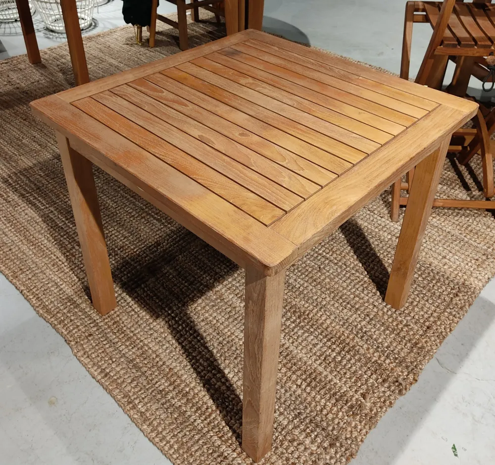 Mesa de exterior de teca preferente 80x80cm Lesjardins - OUTLET