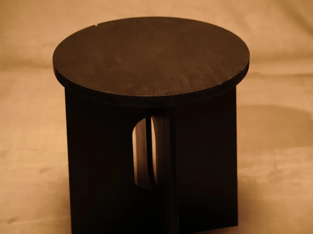 Plegable y Portátil Mesa auxiliar de Madera estilo japandi negro mate