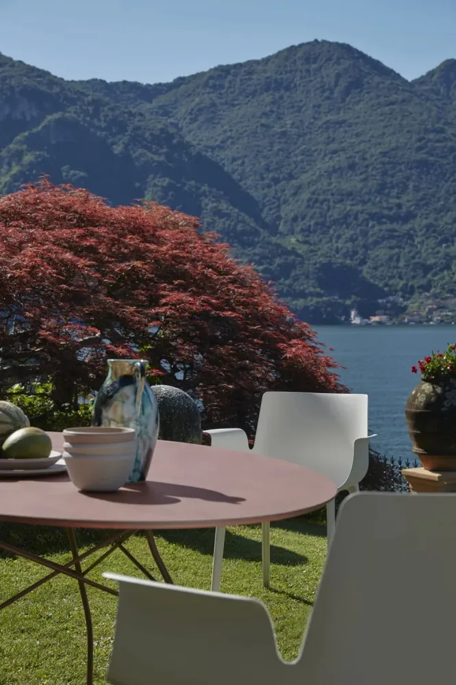 Table Lustroso XXL Ovale Outdoor - Kartell (4 coloris)