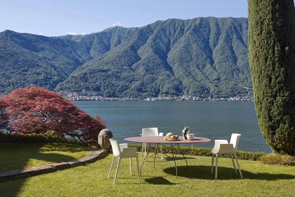 Table Lustroso XXL Ovale Outdoor - Kartell (4 coloris)