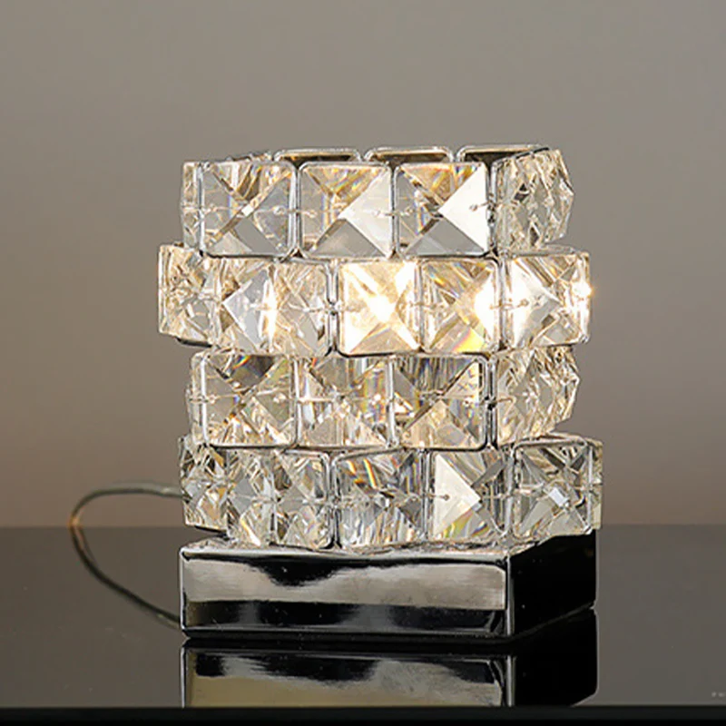 Compacto lámpara de mesa Crystal Rubik Cube, luz sencilla para mesita de noche de dormitorio individual en plata/oro Oro