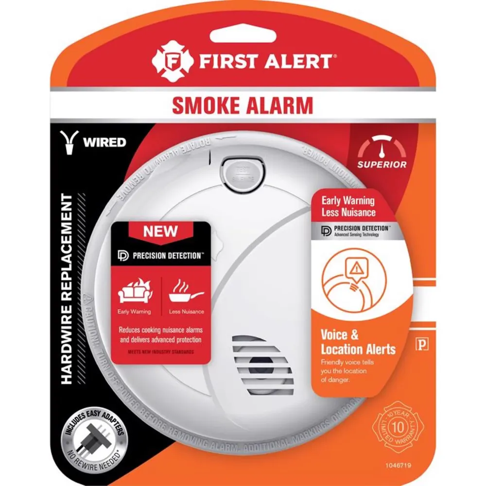 Detector de humo fotoeléctrico cableado con alerta de voz First Alert