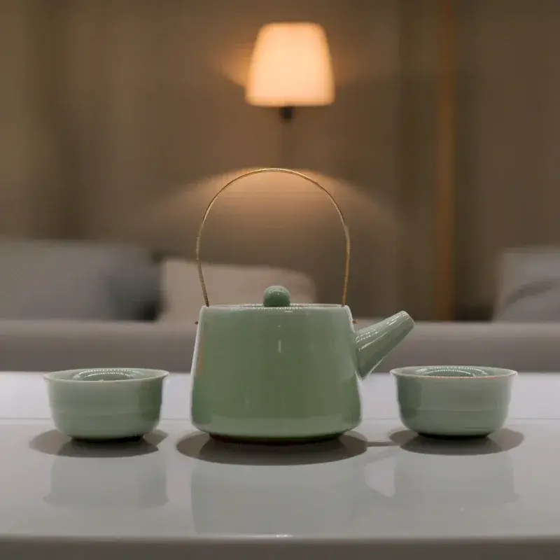 Set de Tetera pequeñ de porcelana verde con tazas