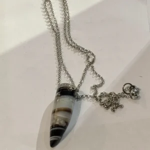 Cadenita con Colmillo Agata