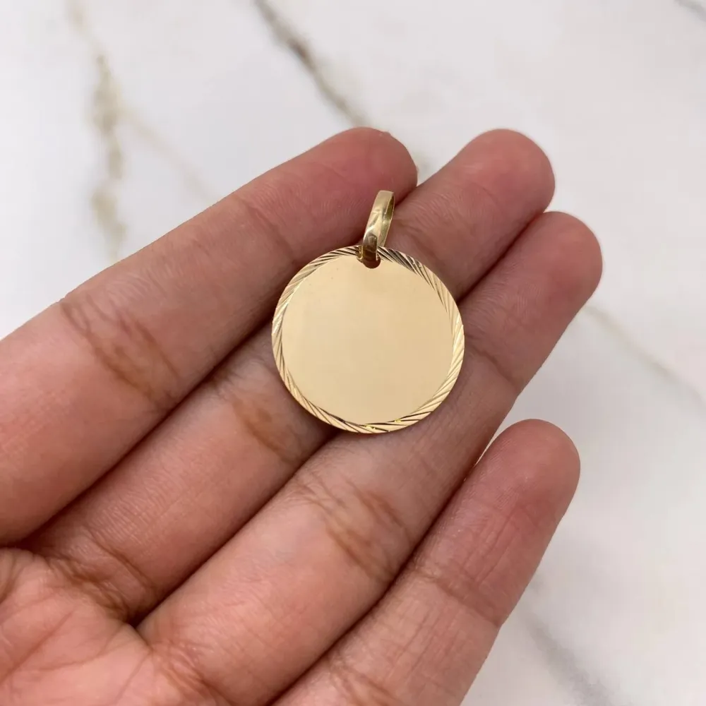 Dije Placa Circular 1.85gr / 2.5cm / 20mm Bordes Diamantados Oro Amarillo $ con Acabado Envejecido