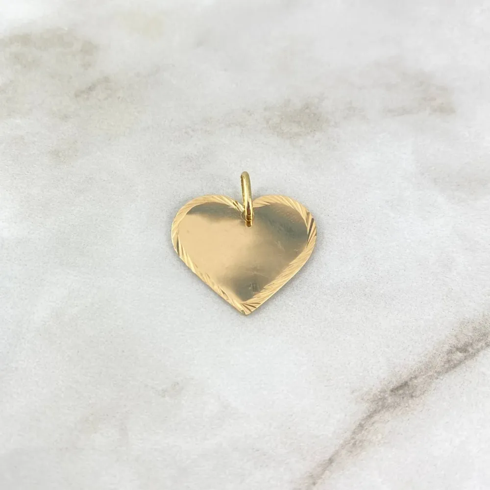 Panel Decorativo Dije Placa Corazón 1.75gr / 2.3cm / Bordes Diamantados Oro Amarillo ©
