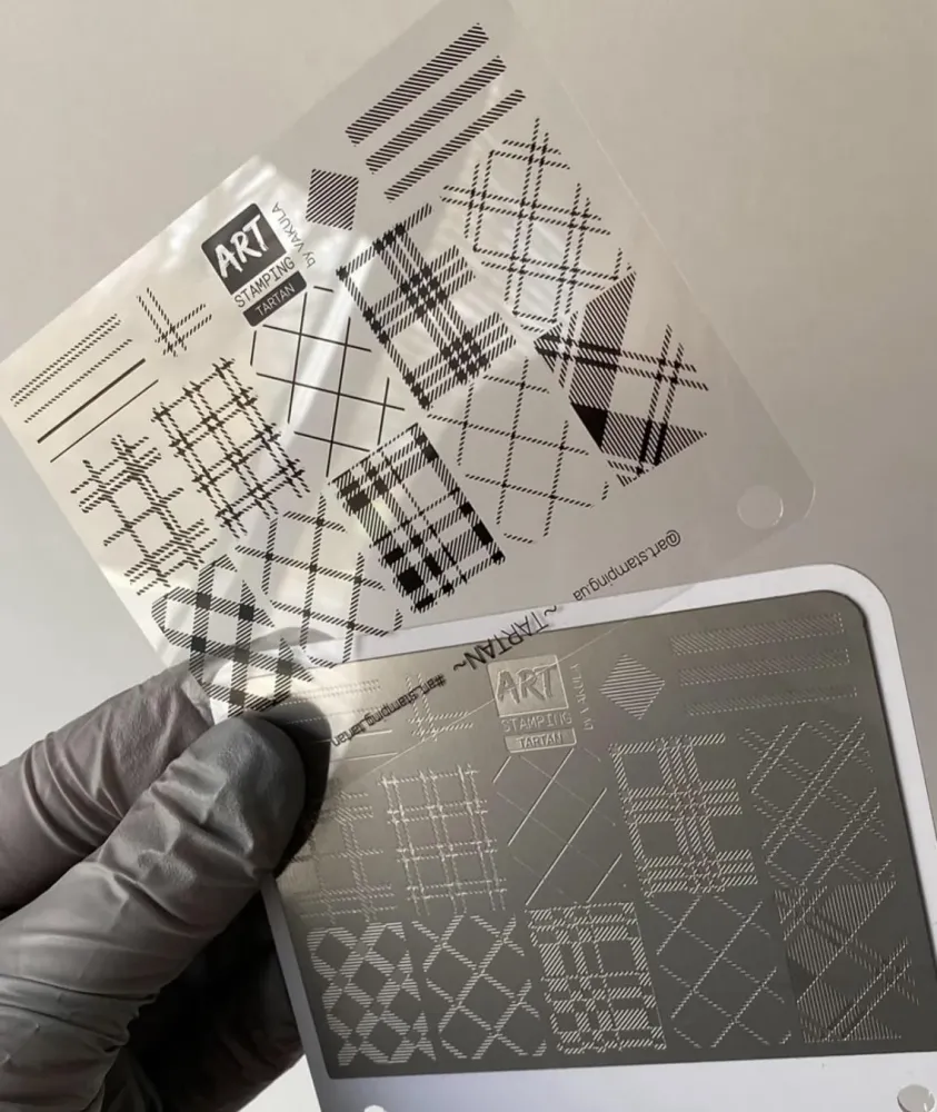 Placa Art Stamping Vakula TARTAN Fácil Colgar