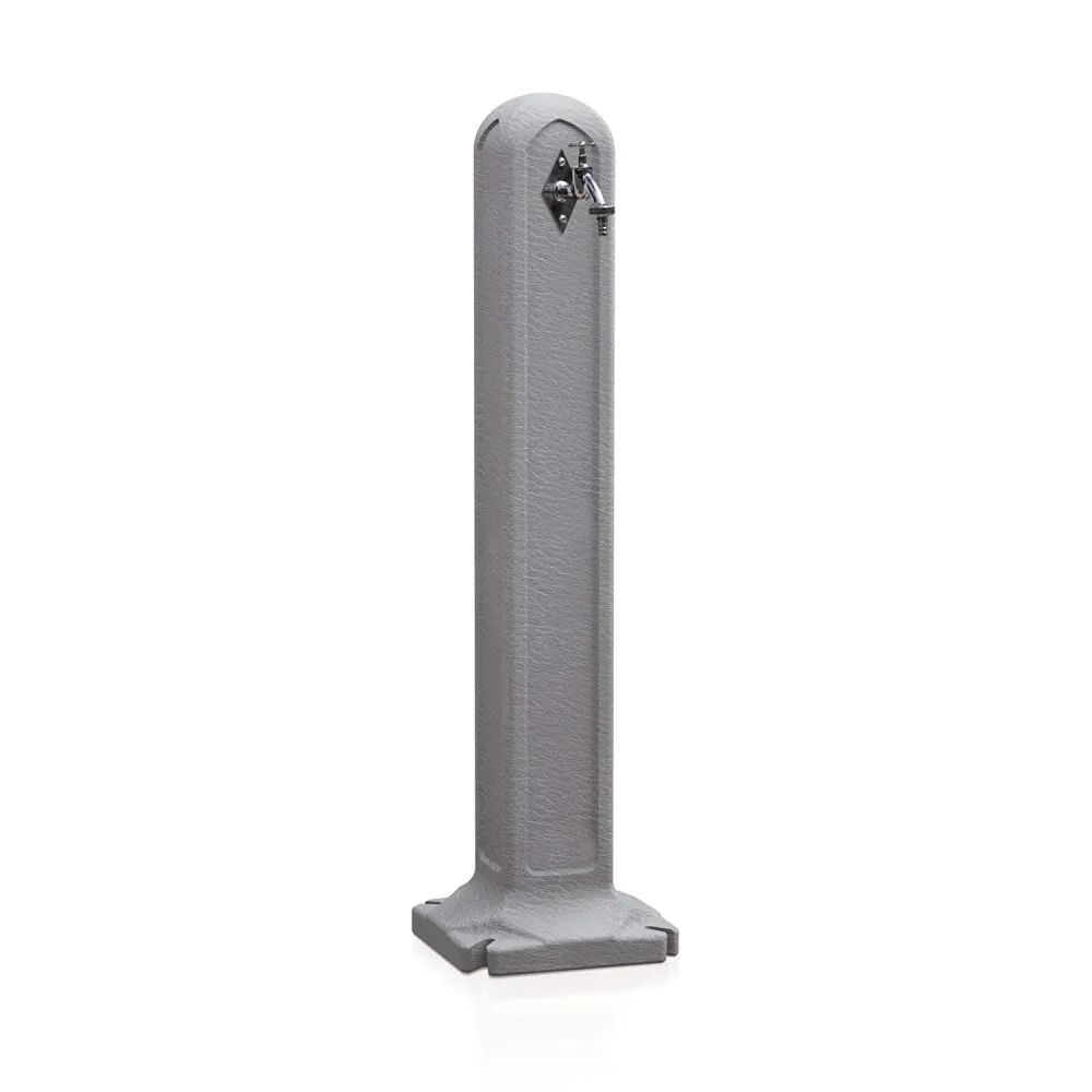 Sierra para Ramas Altas Poste de jardín con un grifo Cisterna de granito Posibilidad de conectar el poste con un tanque de...