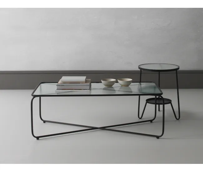 Mesa auxiliar de metálico con tapa de cristal