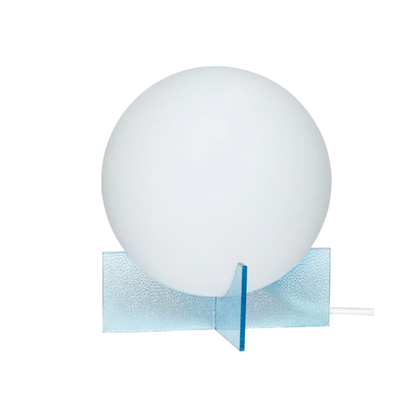 Hübsch Moon, lámpara de sobremesa azul/blanco con Montaje en Pared