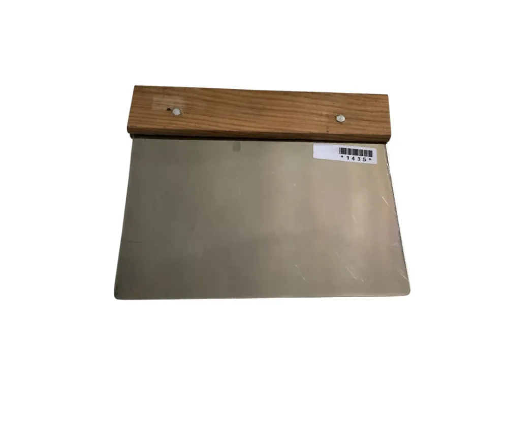 Espátula Rectangular Voluminoso de Acero Inoxidable con Mango de Madera | 14.5 x 17.5 cm – 210 g – Resistente y Ergonómica