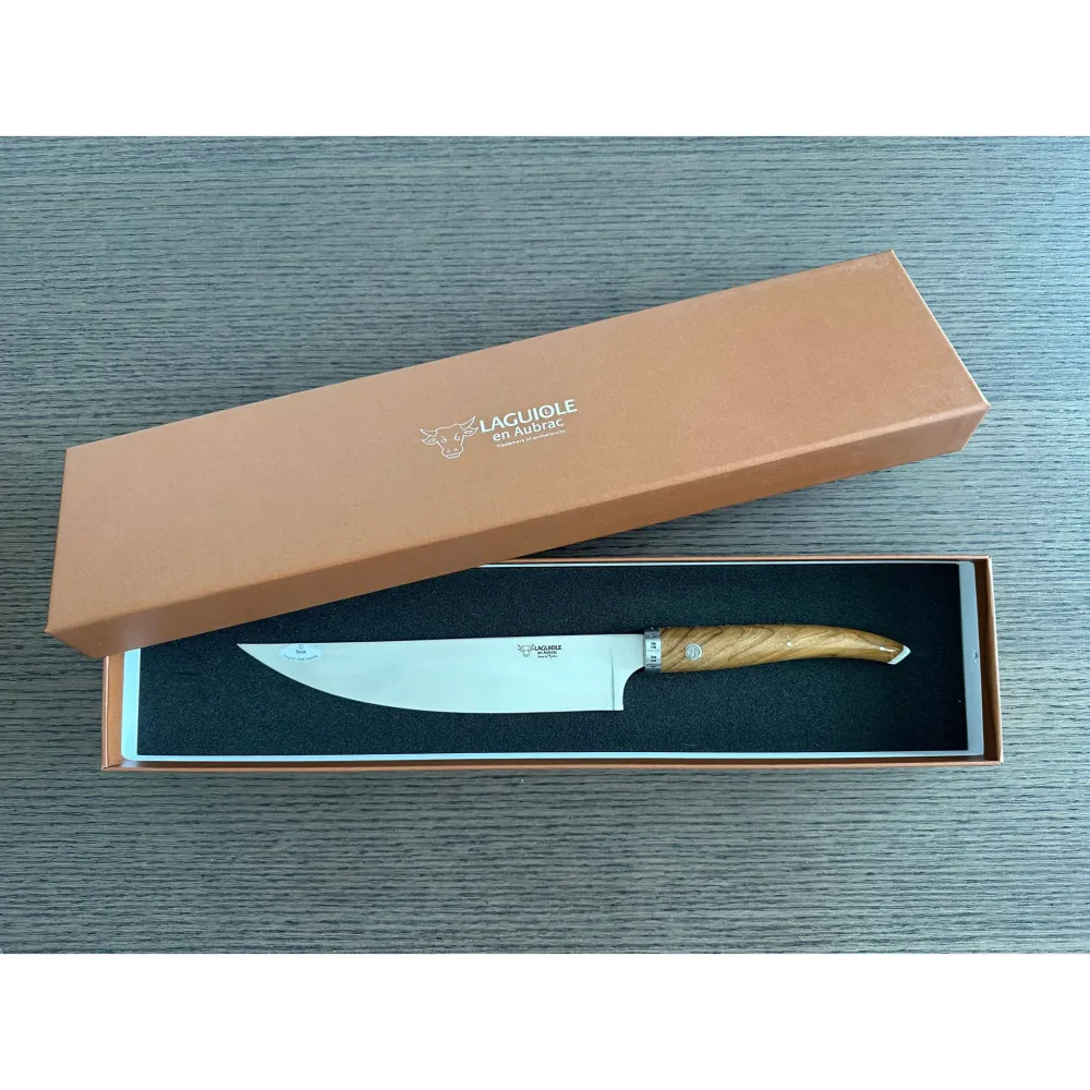 Laguiole en Aubrac Trabajado manualmente Gourmet Cuisine Chef's Knife Teak Wood Handle, 8-Inches