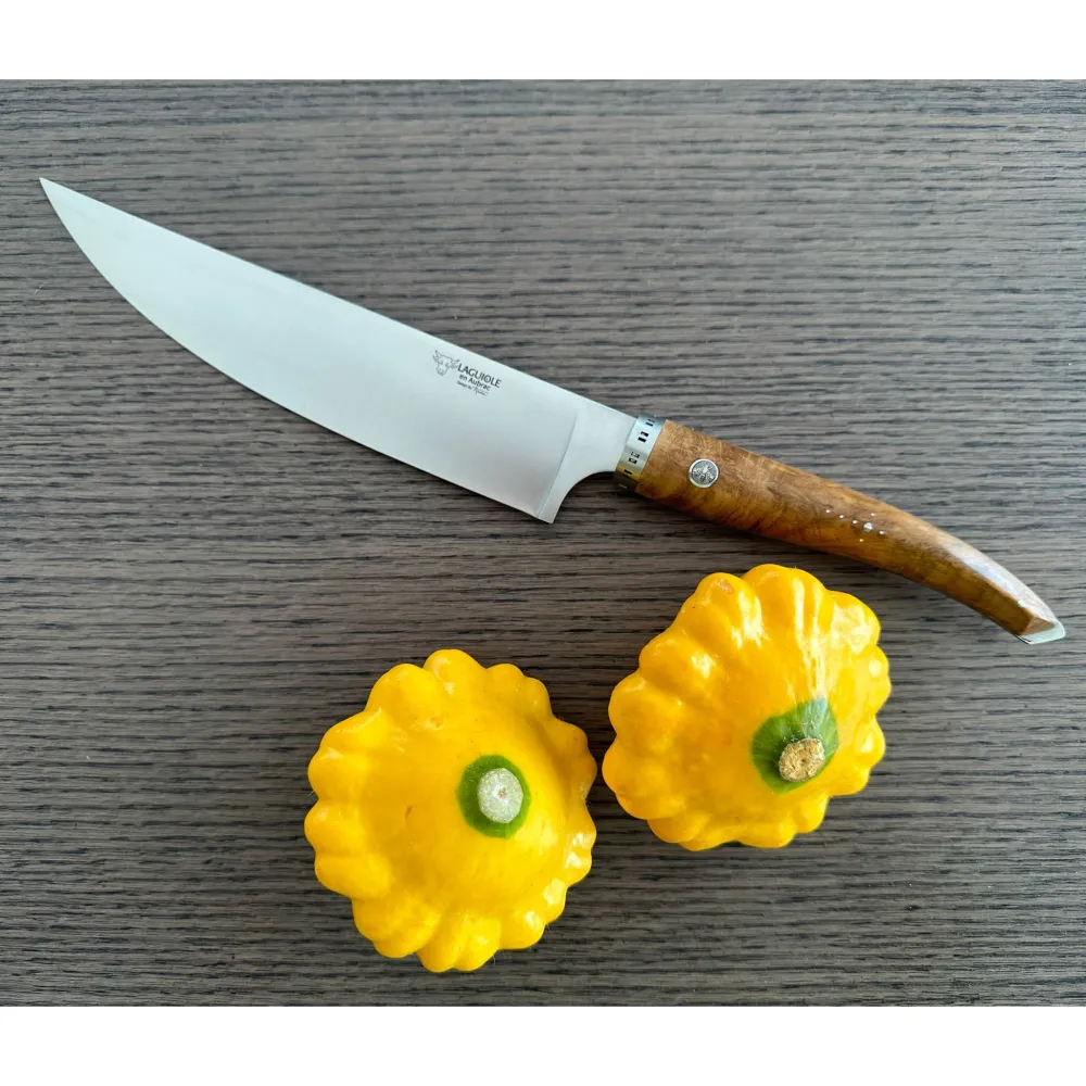 Laguiole en Aubrac Trabajado manualmente Gourmet Cuisine Chef's Knife Teak Wood Handle, 8-Inches