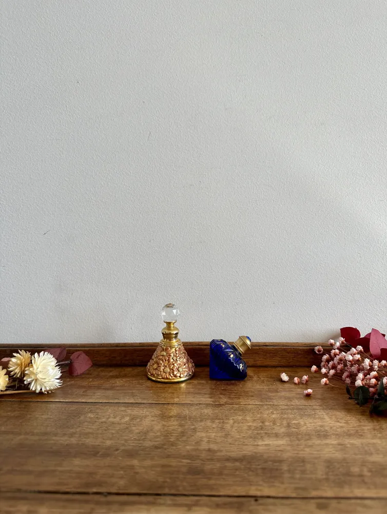 Flacons de parfum décoratifs en métal doré antiguo Flacon